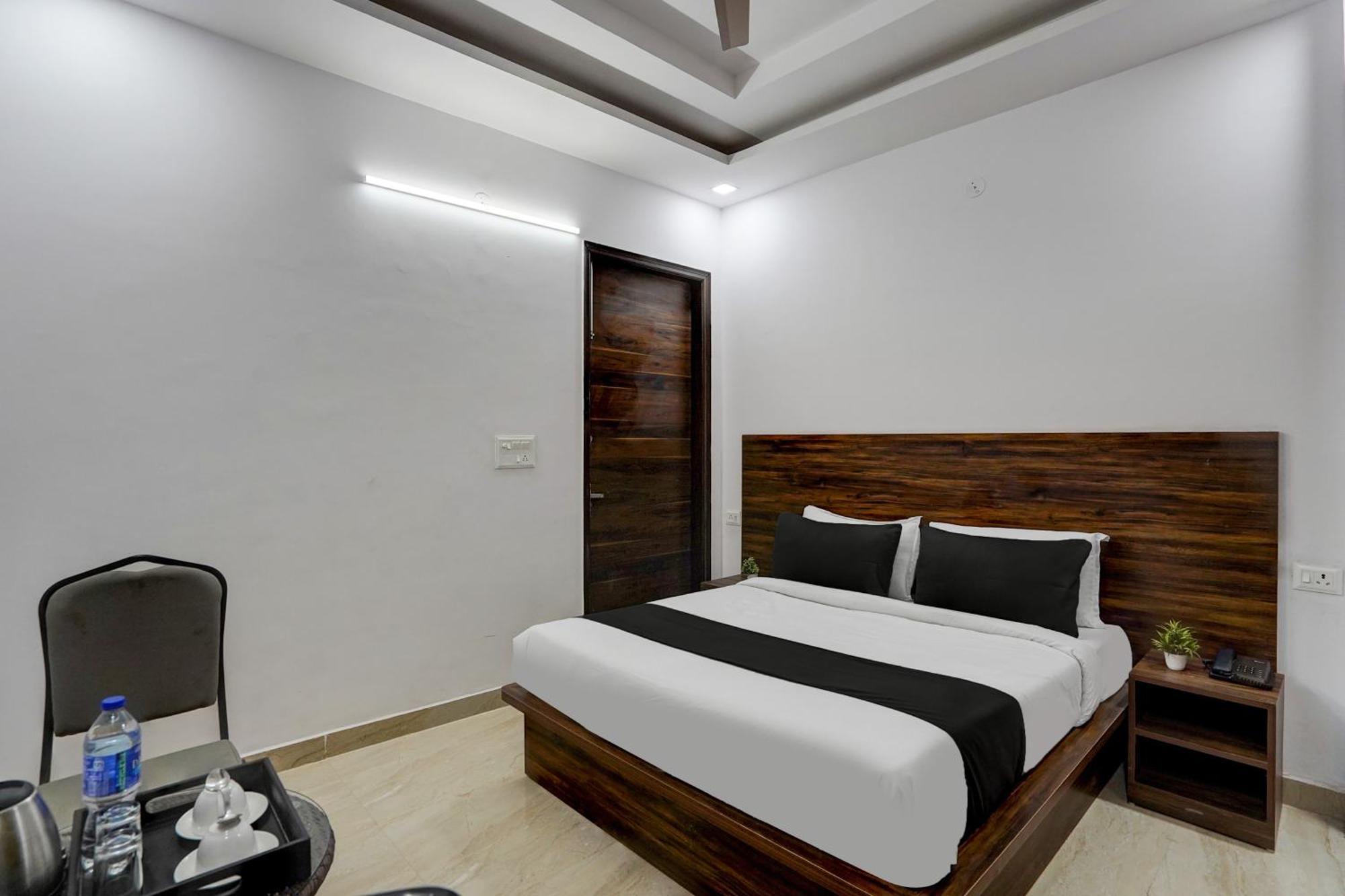 Hotel Townhouse Cloud Bay Gurgáon Exteriér fotografie